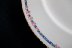 AHRENFELDT ROSES IN BLUE BAND-  DINNER PLATE   .....   https://www.jaapiesfinechinastore.com