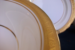 AYNSLEY #7761 CREAM/ ENCRUSTED GOLD BAND-  ROUND SERVING BOWL   .....   https://www.jaapiesfinechinastore.com