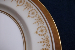 AYNSLEY GOLDEN DOWERY #7892- DINNER PLATES   .....   https://www.jaapiesfinechinastore.com