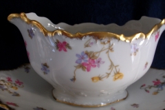 BAWO & DOTTER (ELITE WORKS) SCATTERED FLOWERS-GRAVY BOAT with ATTACHED UNDERPLATE  .....   https://www.jaapiesfinechinastore.com
