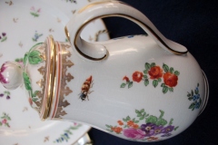 BOOTHS 8477 FLORAL & GARDEN INSECTS- COVERED PITCHER/JUG  .....   https://www.jaapiesfinechinastore.com