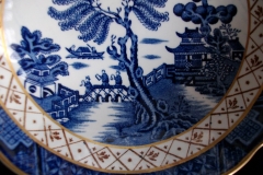 BOOTHS REAL OLD WILLOW A8025- BERRY  BOWL   .....   https://www.jaapiesfinechinastore.com