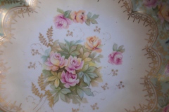 RS PRUSSIA VIERSA ROSES/COBALT- FOOTED BOWL #2   .....   https://www.jaapiesfinechinastore.com