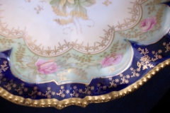 RS PRUSSIA VIERSA ROSES/COBALT- FOOTED BOWL #2   .....   https://www.jaapiesfinechinastore.com