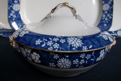 SPODE CRACKED ICE & PRUNUS- COVERED BOWL
