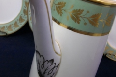 SPODE VALENTINE Y7706 GREEN WITH GOLD LEAF- COFFEE POT 6 CUPPER ..... https://www.jaapiesfinechinastore.com