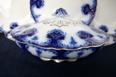WOOD & SON  CLARENCE (FLOW BLUE)-  OVAL COVERED SERVING BOWL  .....  https://www.jaapiesFineChinaStore.com
